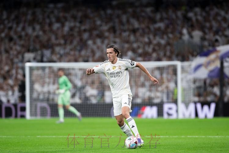 记者-皇马对本菲卡不满 世俱杯后将5000万欧砸A费